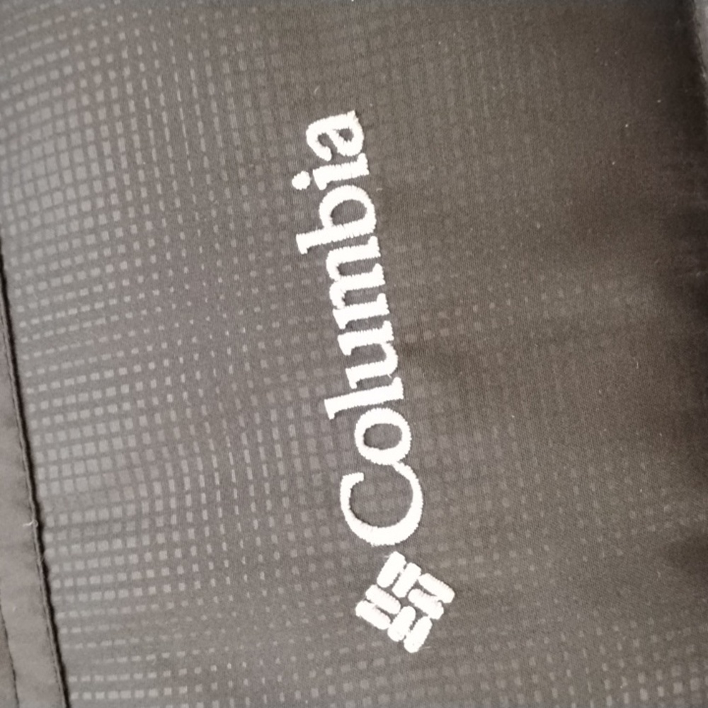 Columbia Black Quilted Vest - Picture 4 of 10